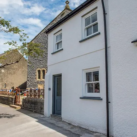 Chapel View- Beautiful Central Cottage With Nearby Restaurants & Castle Walk Laugharne Exterior photo